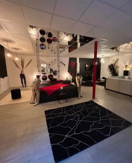 Love room Epernay, l'escapade sensuelle. lit 